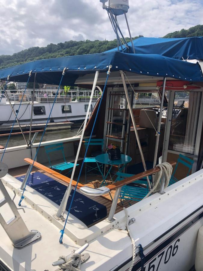 Bateau  Tsilaosa Au Coeur De Namur Hotell Exteriör bild